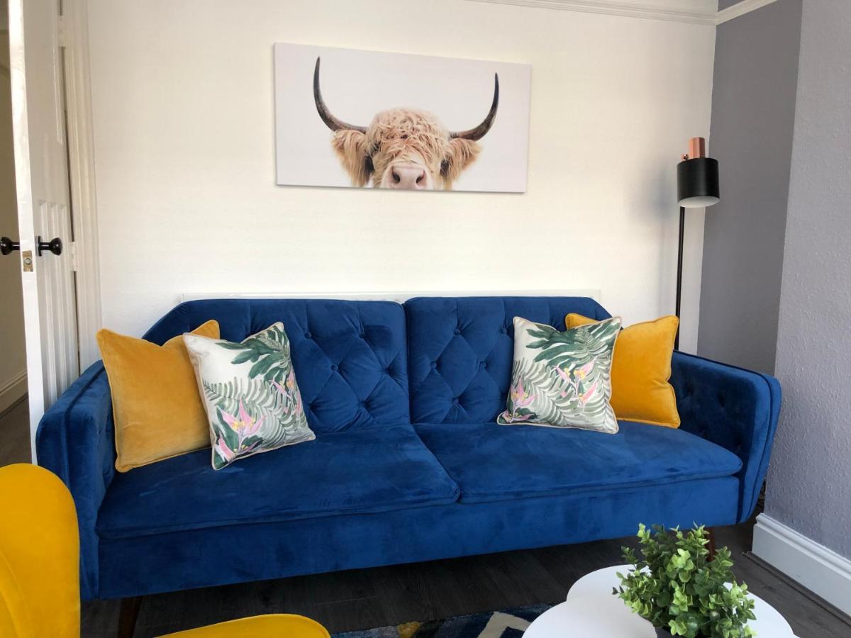 Apartment Cosy House, City Centre, Free Parking, Sleeps 5, By Empower Homes Coventry