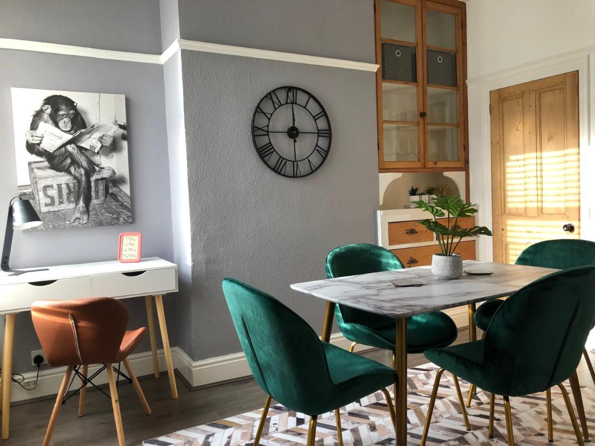 Apartment Cosy House, City Centre, Free Parking, Sleeps 5, By Empower Homes *
