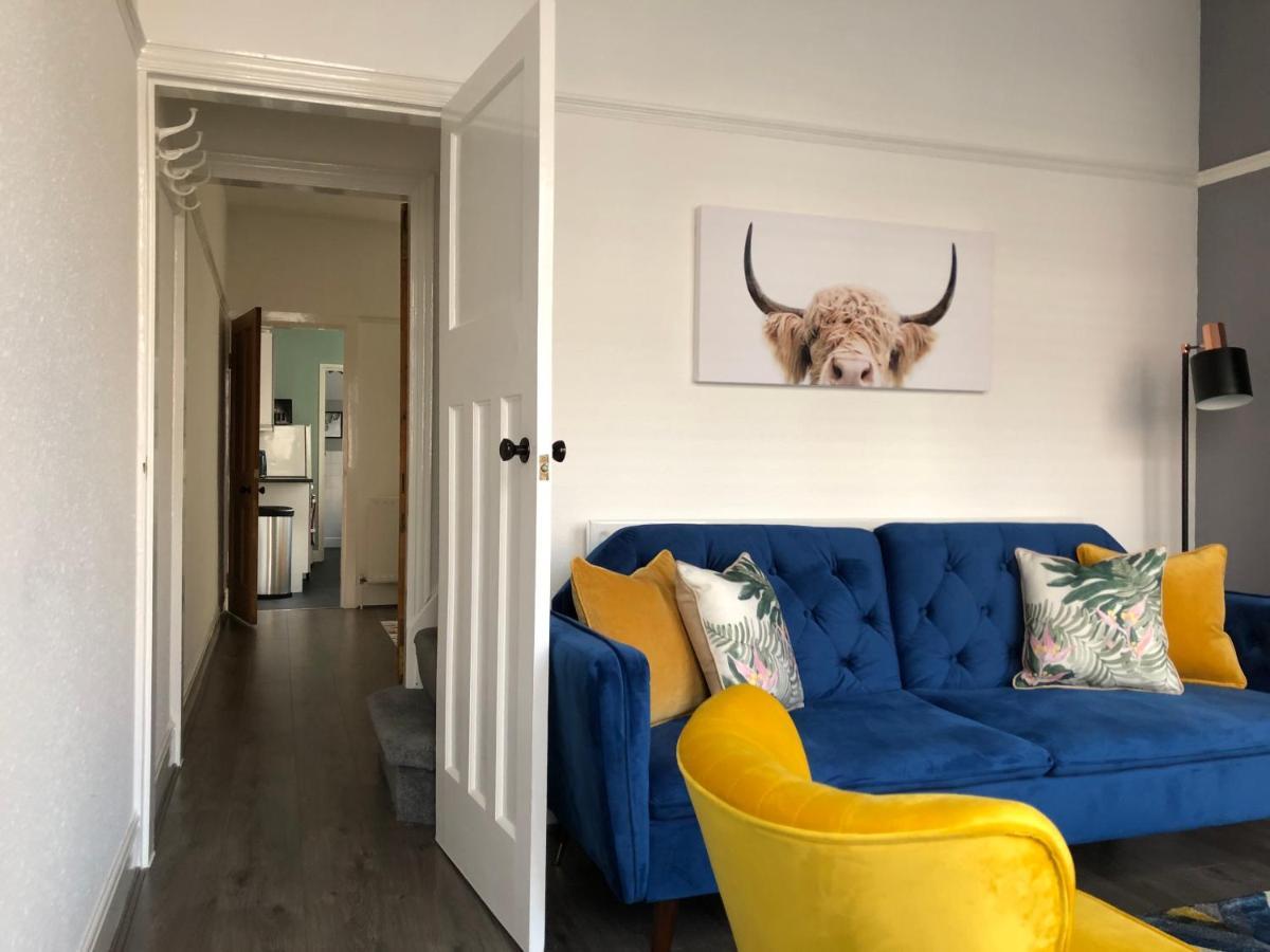 Apartment Cosy House, City Centre, Free Parking, Sleeps 5, By Empower Homes *