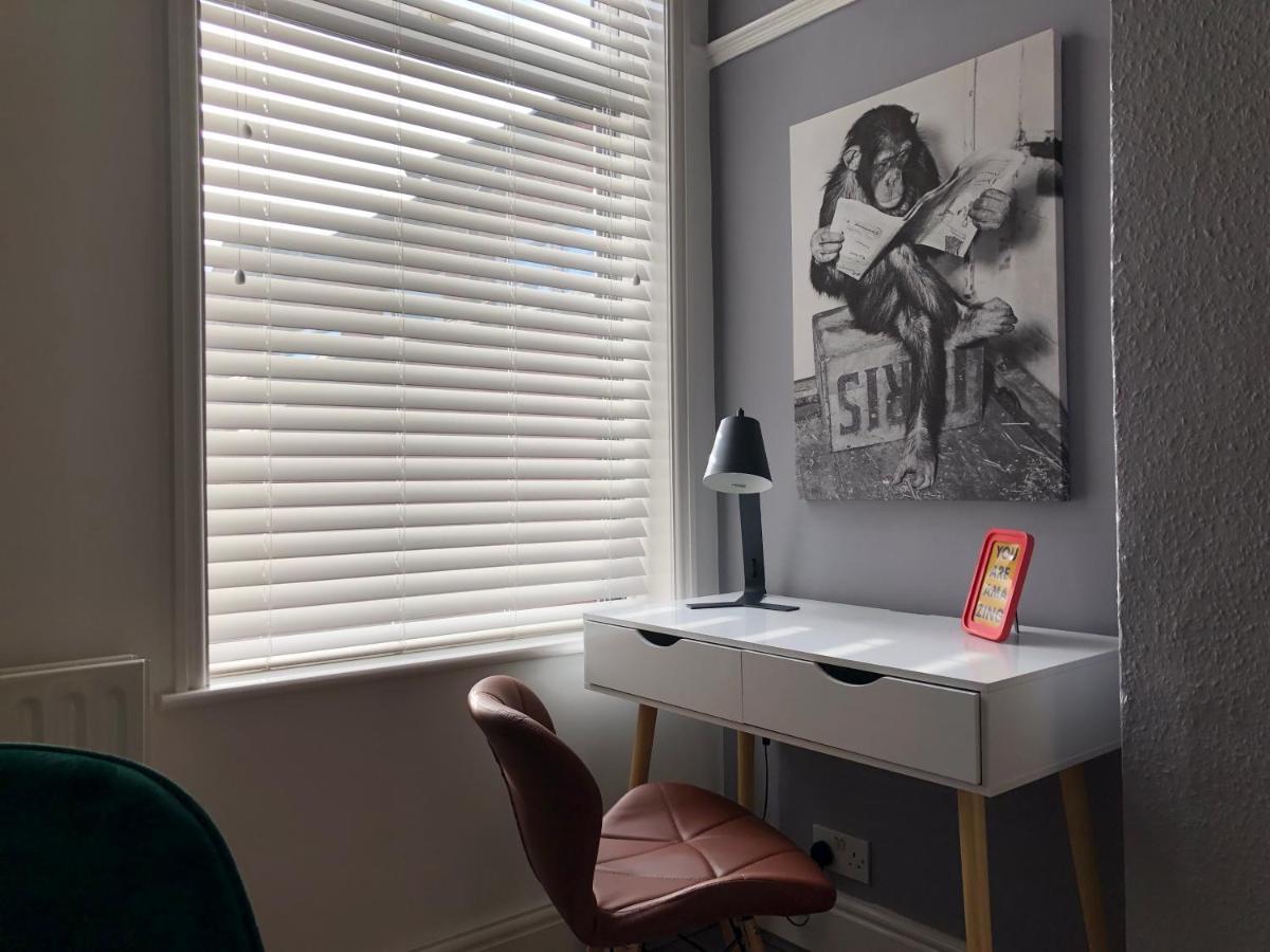 Apartment Cosy House, City Centre, Free Parking, Sleeps 5, By Empower Homes *