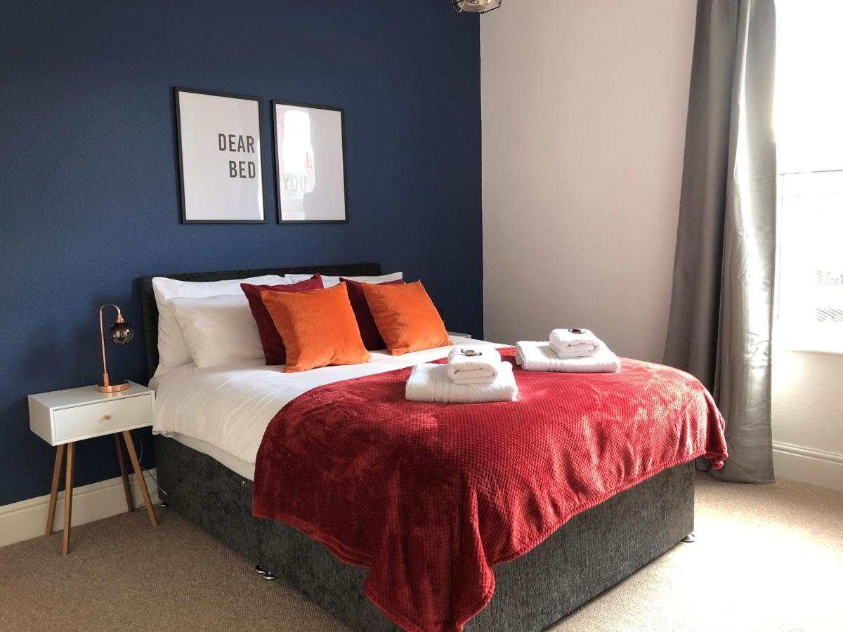 Apartment Cosy House, City Centre, Free Parking, Sleeps 5, By Empower Homes